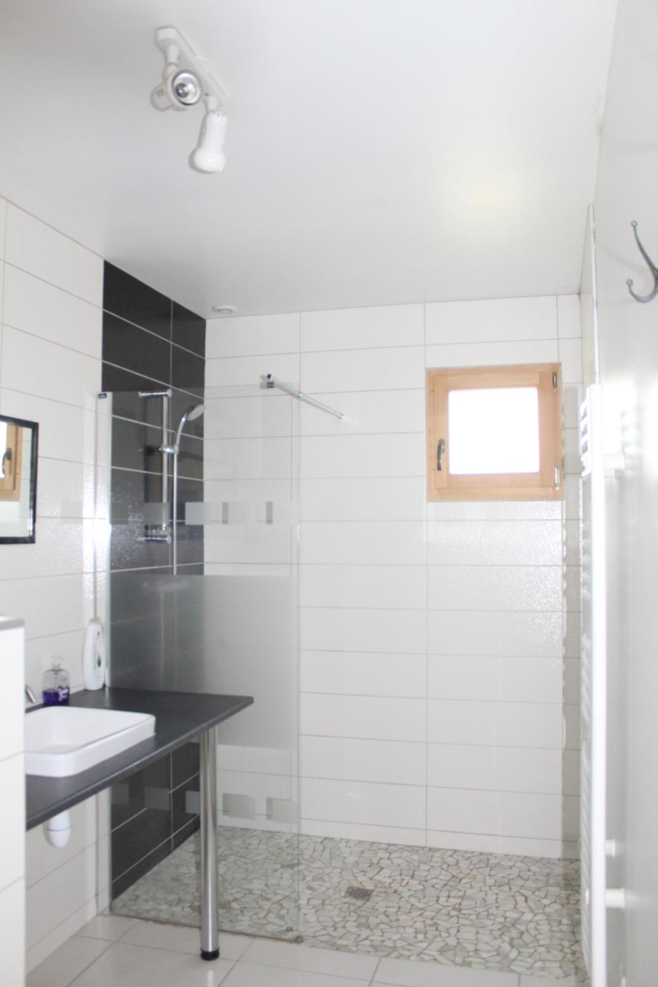 Chalet De Charme Le Contemporain Ney ภายนอก รูปภาพ